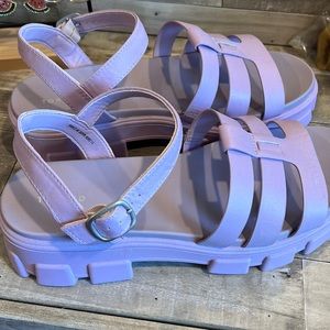 Beautiful lilac/lavender sandals size 11.5WW Torrid, never worn